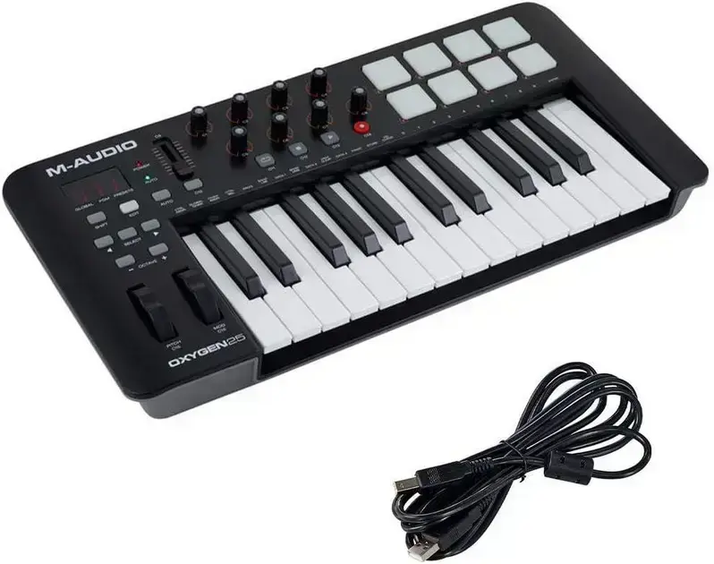 2. Teclado Controlador M-Audio Oxygen 25 IV - M-Audio