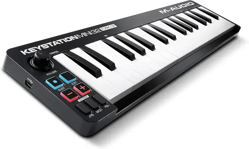 4. Teclado Controlador M-Audio Keystation Mini 32 MK3 - M-Audio